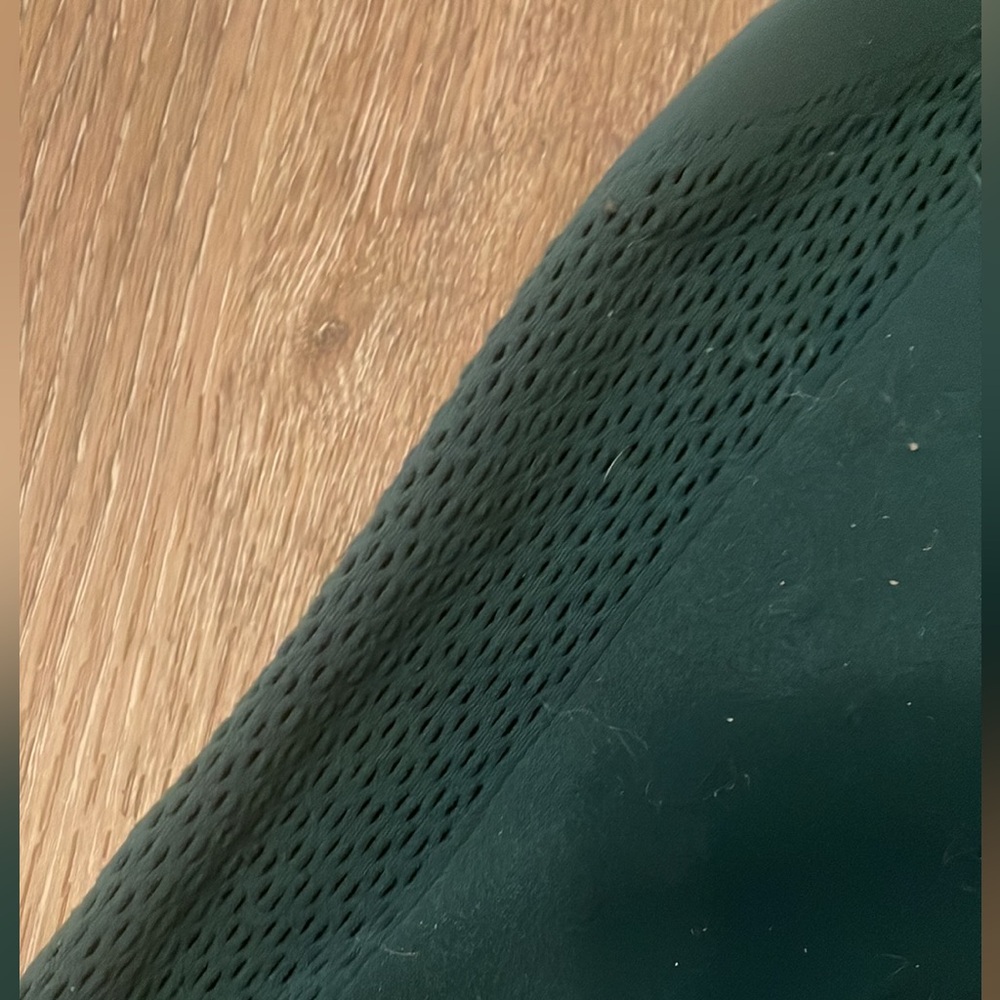 LuluLemon High Rise Dark Green Mesh Leggings - Picture 4 of 4